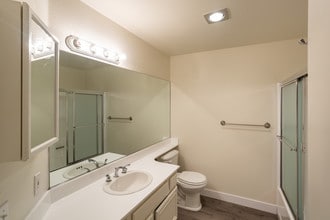 14459 Benefit St in Sherman Oaks, CA - Foto de edificio - Interior Photo