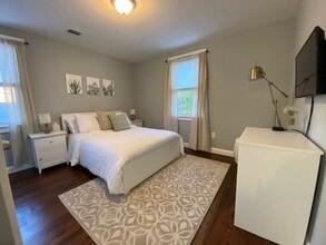 925 Mack Pl, Unit 1 in Linden, NJ - Foto de edificio - Building Photo