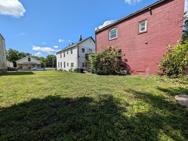 50 Reservoir St in Cohoes, NY - Foto de edificio - Building Photo