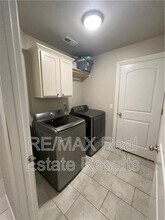 905 SW Vangough Rd in Bentonville, AR - Building Photo - Building Photo