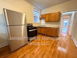 3213 W Warren Blvd in Chicago, IL - Building Photo - Building Photo