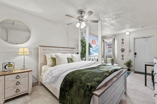 12101 Everglades St in Canal Point, FL - Building Photo - Building Photo