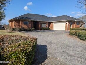 3237 Country Club Dr, Unit 23 in Lynn Haven, FL - Building Photo - Building Photo