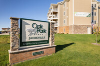 The Arbors at Oak Park Place - Senior 55+ in Janesville, WI - Foto de edificio - Other