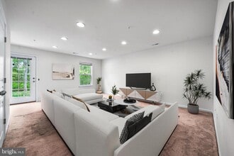 644 Shore Forest Dr in Glen Burnie, MD - Building Photo - Building Photo
