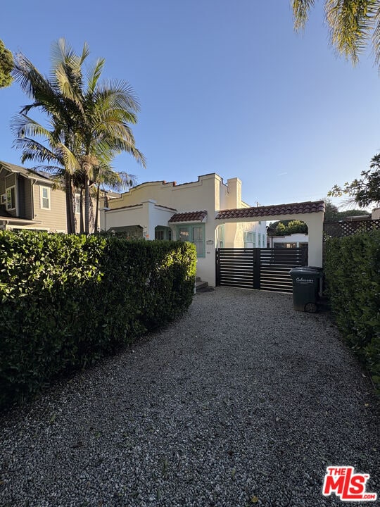 property at 4181 Lincoln Ave