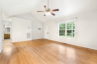 1401 High Ridge Dr in Mebane, NC - Building Photo - Building Photo