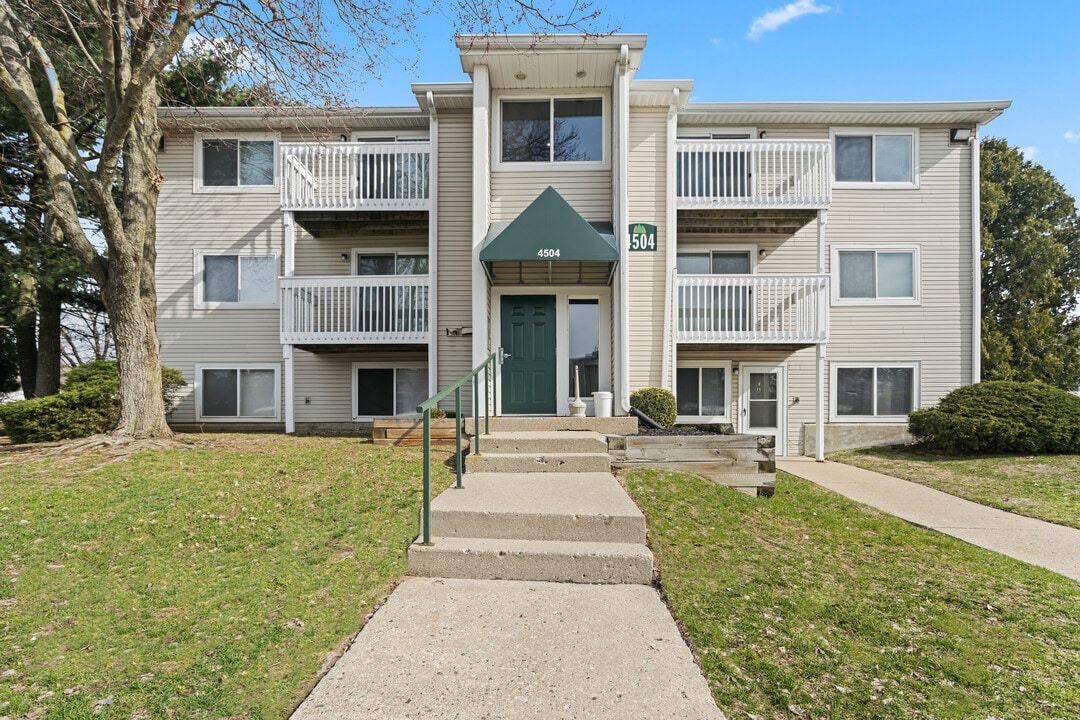 Cedar Trail Apartments in Kalamazoo, MI - Foto de edificio