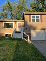 1459 Westview Dr in Coralville, IA - Building Photo