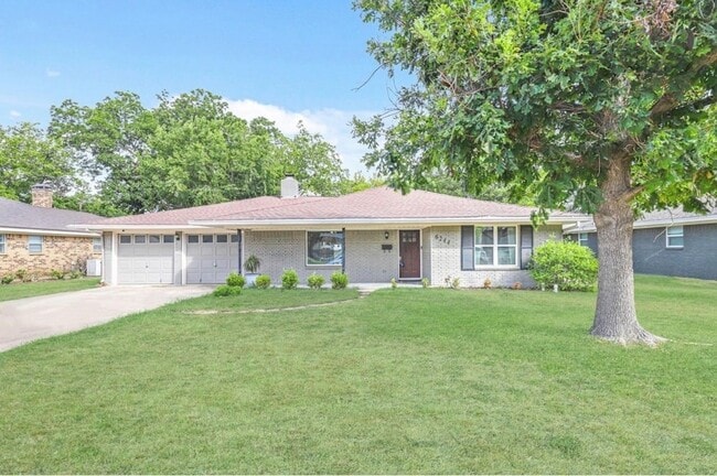 6244 Trail Lake Dr in Fort Worth, TX - Building Photo - Building Photo