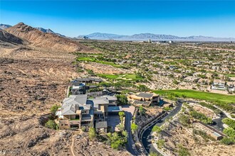 5 Promontory Pointe Ln in Las Vegas, NV - Building Photo - Building Photo