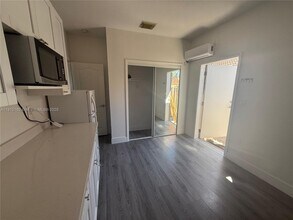 10103 SW 159th Ave in Miami, FL - Building Photo - Building Photo