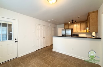 305 S Calhoun St in Greenville, SC - Building Photo - Building Photo