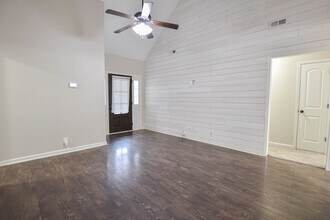 79 Bel Air Blvd in Clarksville, TN - Building Photo - Building Photo