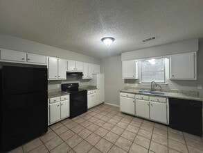 3465 Cherry Cove W in Horn Lake, MS - Building Photo - Building Photo