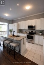 29 Farwell Ave in Wasaga Beach, ON - Building Photo - Building Photo