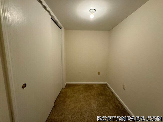 1223 Beacon St