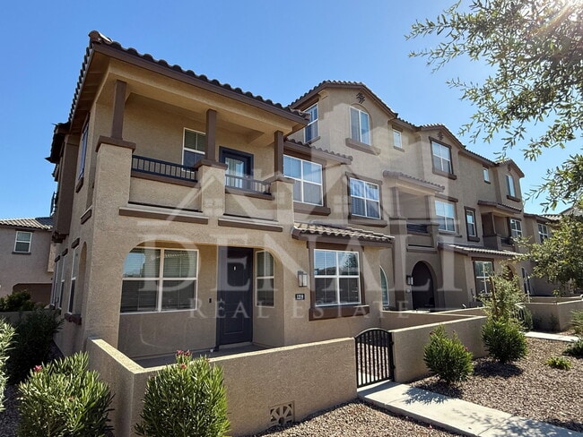 property at 1255 N Arizona Ave