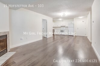 15 Hofstetter Ave in Kitchener, ON - Building Photo - Building Photo