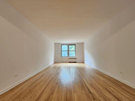 property at 4475 Henry Hudson Pkwy W