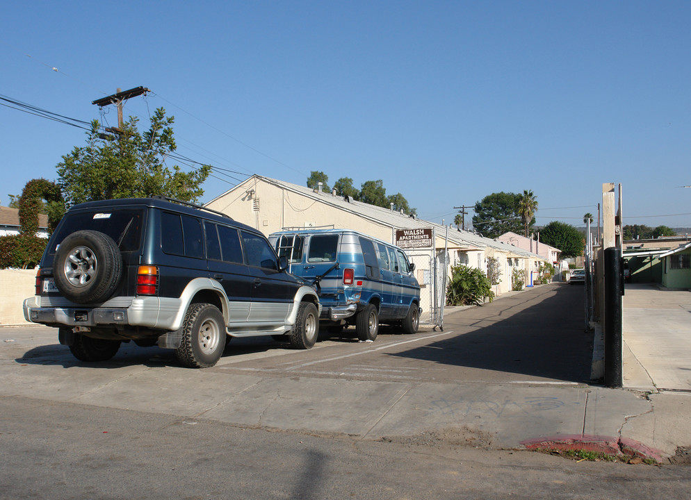 2319-2339 Smythe Ave in San Diego, CA - Building Photo