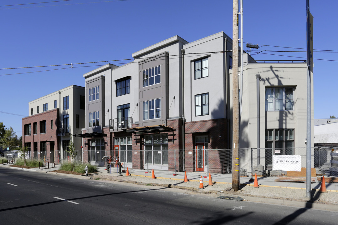 The Broadway Triangle in Sacramento, CA - Building Photo