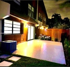 6904 SW 114th Pl in Miami, FL - Building Photo - Building Photo