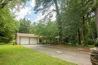 108 Meadow Wood Rd in Gadsden, AL - Building Photo - Building Photo