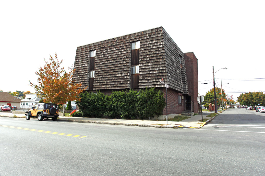 592 Cooledge St in Revere, MA - Building Photo