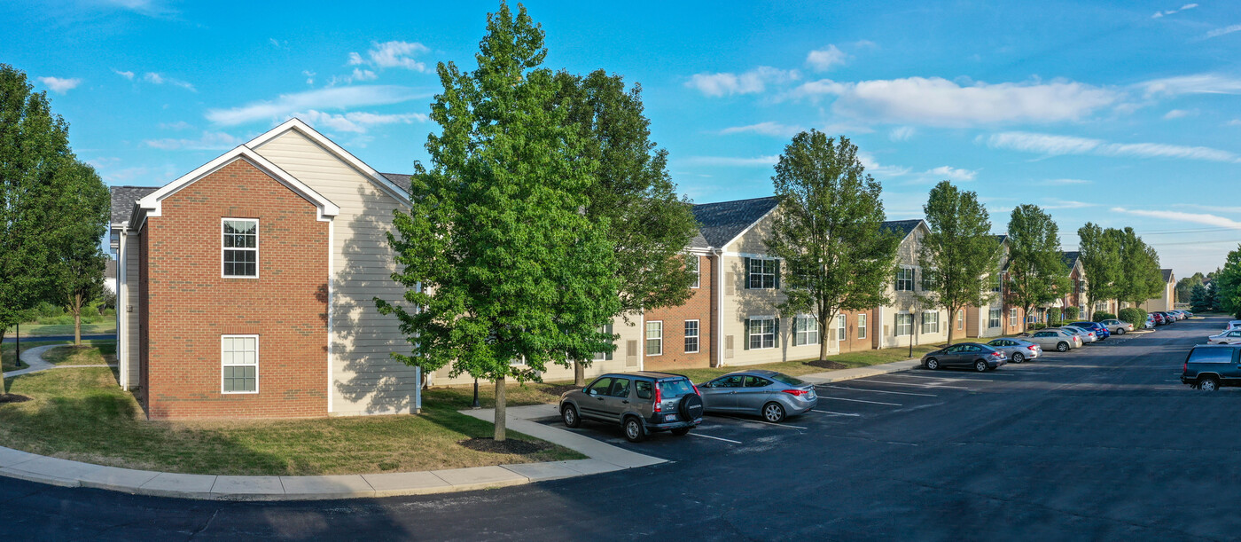 Wellington Village in Hilliard, OH - Foto de edificio