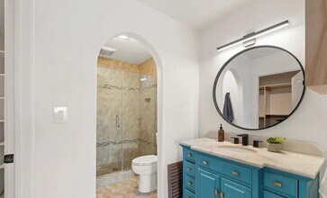 2100 Plaza del Amo in Torrance, CA - Building Photo - Building Photo