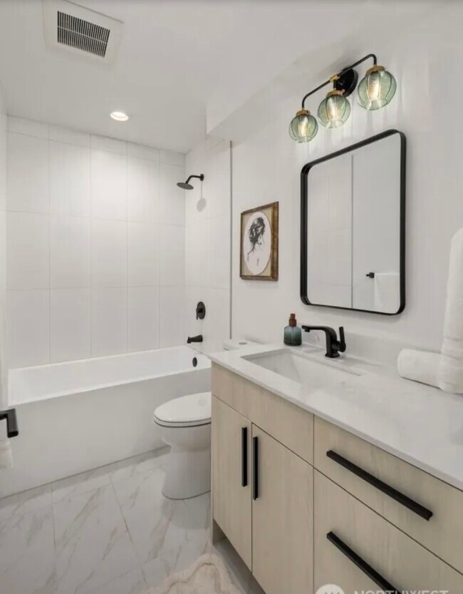 528 N 72nd St in Seattle, WA - Building Photo - Building Photo