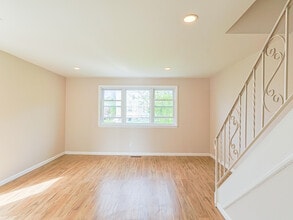 1826 Tomlinson Rd in Philadelphia, PA - Building Photo - Building Photo