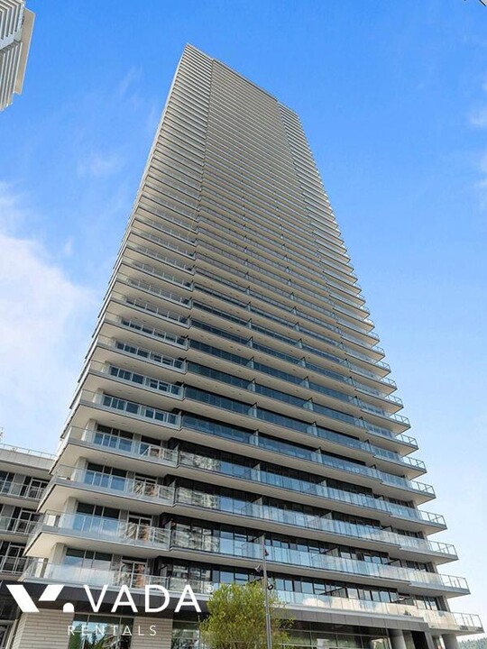 3809 Evergreen Pl in Burnaby, BC - Building Photo