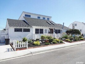 36 Boyd St in Long Beach, NY - Building Photo