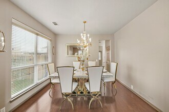 8804 Sunforest Ln in Pearland, TX - Building Photo - Building Photo