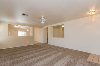 3231 W Mark Ln in Phoenix, AZ - Building Photo - Building Photo