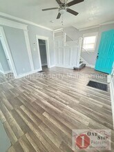 2500 E 42nd St in Kansas City, MO - Building Photo - Building Photo