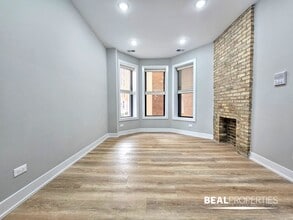 428 W Belden Ave in Chicago, IL - Foto de edificio - Building Photo