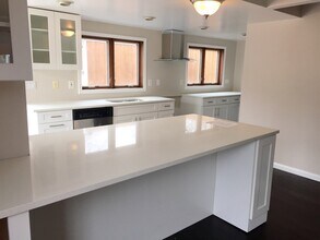 127 Hyers St in Ithaca, NY - Building Photo - Building Photo