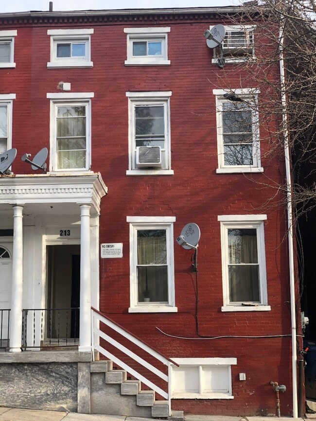 213 W Vine St Rentals in Lancaster, PA