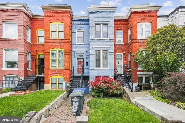 property at 2025 11th St NW
