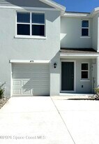 470 Houston Ln in Merritt Island, FL - Building Photo