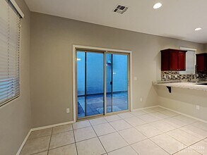 2515 N 73rd Dr in Phoenix, AZ - Building Photo - Building Photo