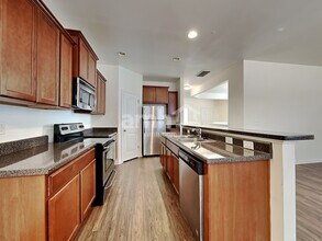 4483 Middletown Dr in Wake Forest, NC - Foto de edificio - Building Photo