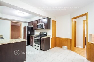 8127 N Octavia Ave in Niles, IL - Building Photo - Building Photo