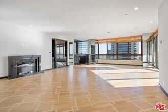 10430 Wilshire Blvd-Unit -2001 in Los Angeles, CA - Building Photo - Building Photo