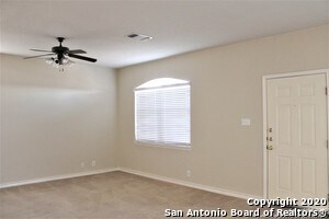 625 Meadow Arbor Ln in Universal City, TX - Building Photo - Building Photo