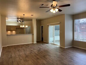 813 Black Locust Drive West in Pflugerville, TX - Building Photo - Building Photo