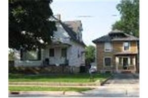 448-452 St. Charles St in Elgin, IL - Building Photo